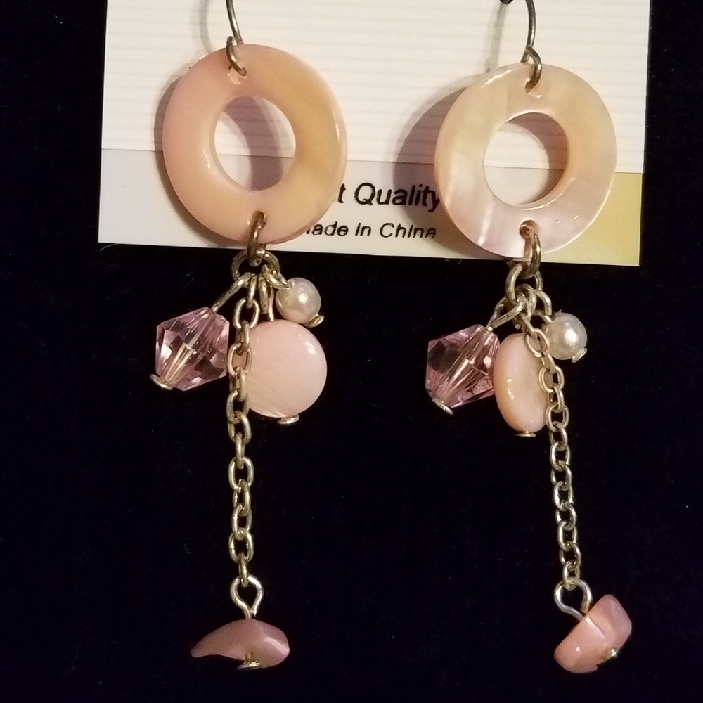 Light pink dangle earrings